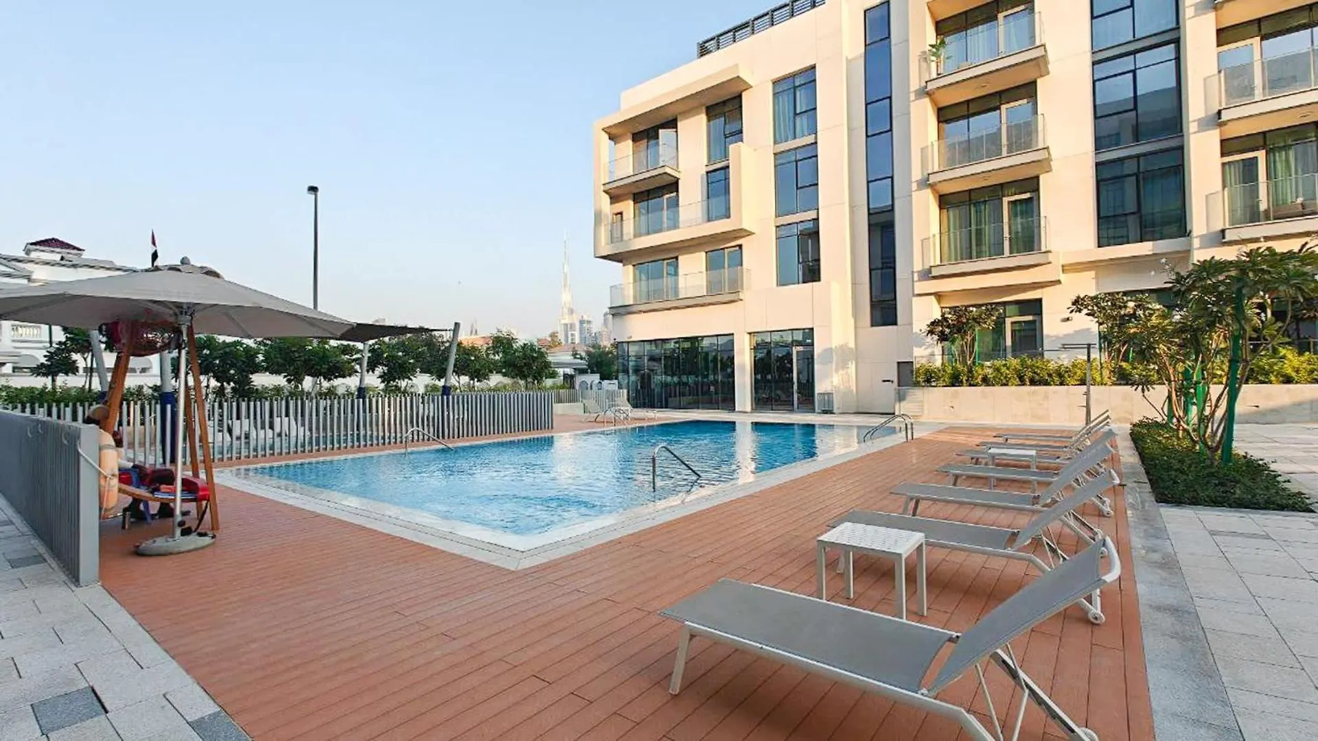 Elegant Relaxing 3-Bedroom Apartment In Perfect Location At Canal Front 6 Dubai